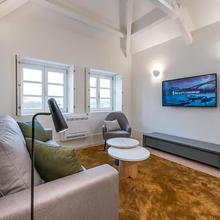 Guestready - Taipas Historical Penthouse Porto