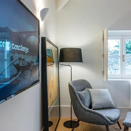 Guestready - Taipas Historical Penthouse Porto