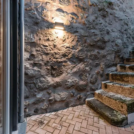 Guestready - Taipas Historical Penthouse * Porto